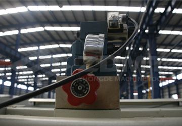 液壓系統(tǒng).jpg 液壓系統(tǒng).jpg